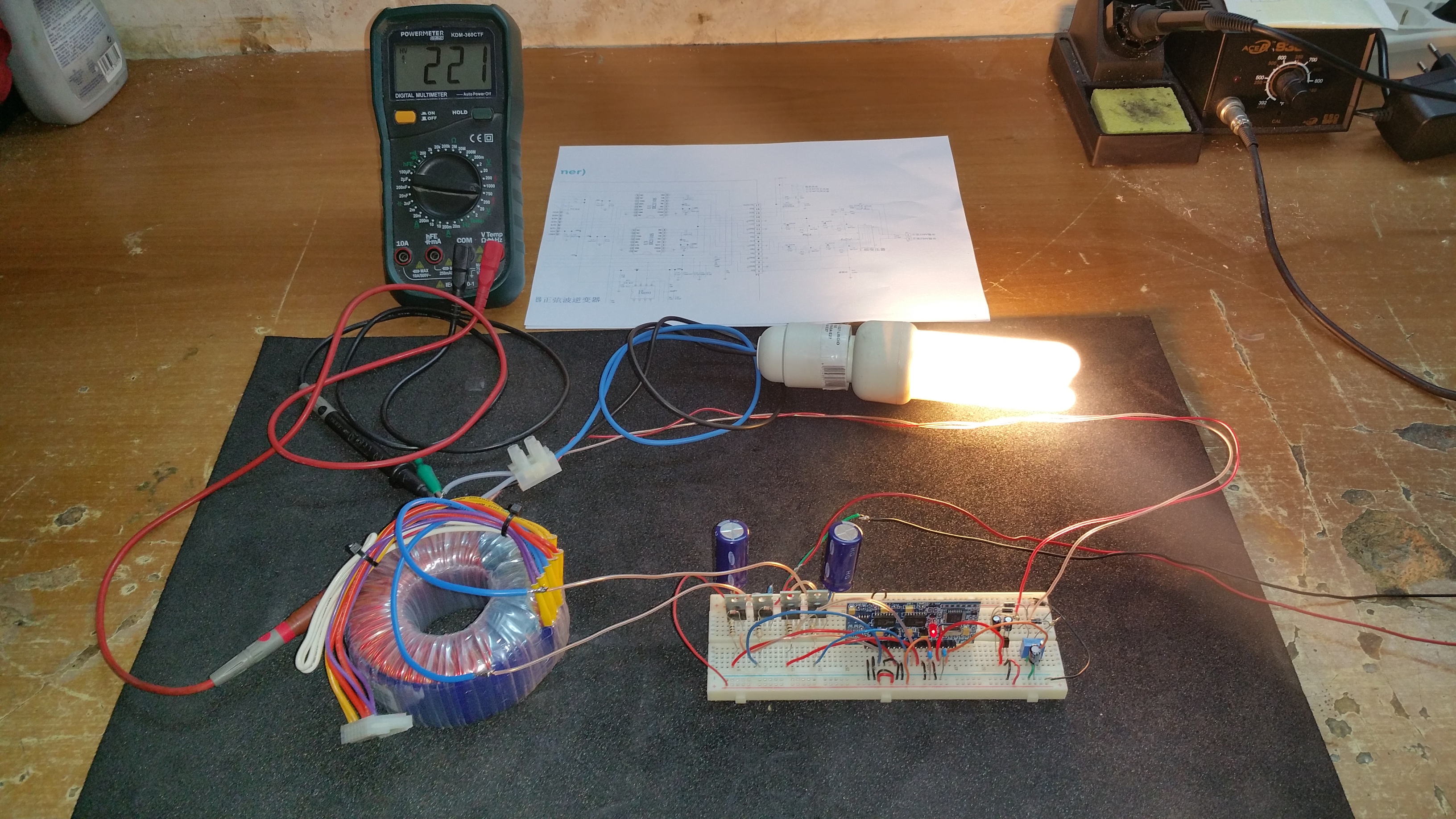 Inverter_220_su_breadboard.jpg